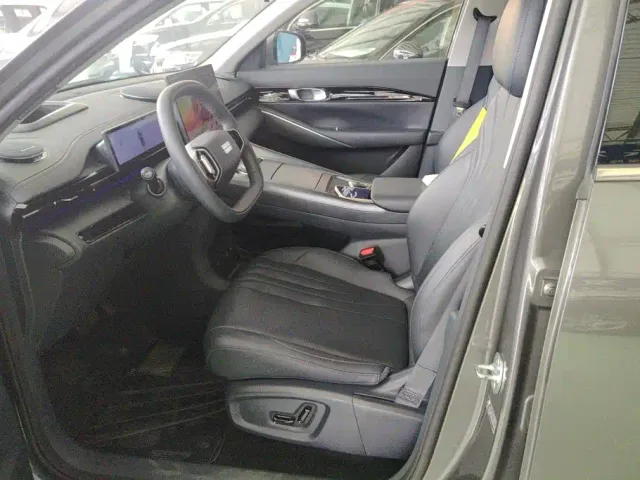 Geely Galaxy E5 — Фото автомобиля 9