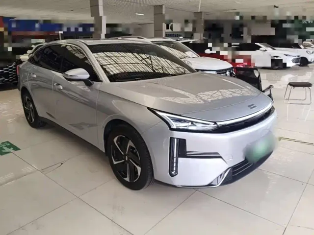 Geely Galaxy L6 — Фото автомобиля 3