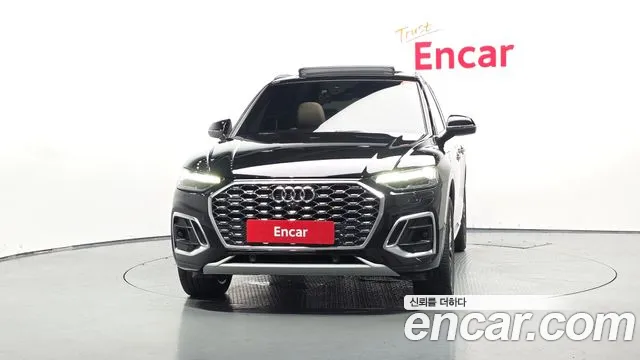 Audi Q5 40 TDI quattro Sportback Premium — Фото автомобиля 3