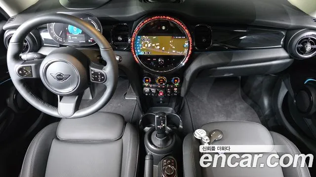Mini Cooper Cooper 5 дверей Classic — Фото автомобиля 7