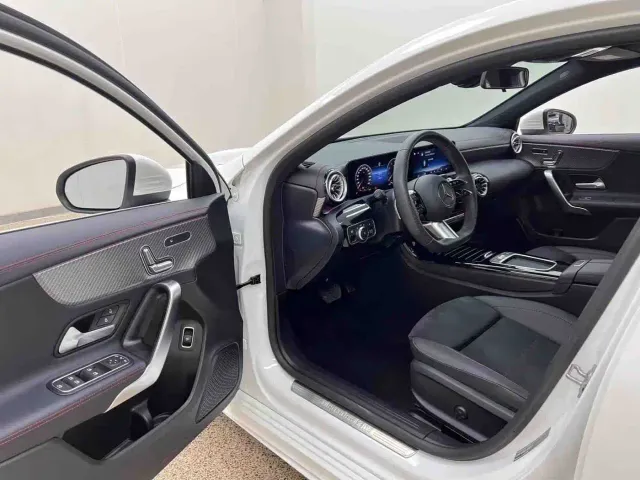 Mercedes-Benz A-Class — Фото автомобиля 9