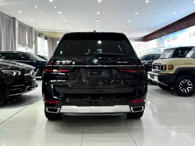 BMW X7 — Фото автомобиля 5