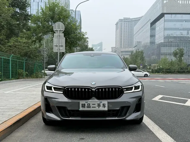 BMW 6 Series Gran Turismo — Фото автомобиля 2