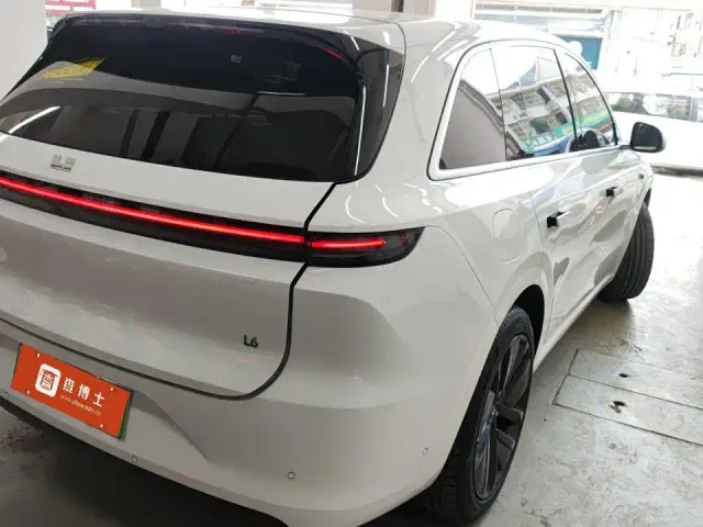 Li Auto L6 — Фото автомобиля 3