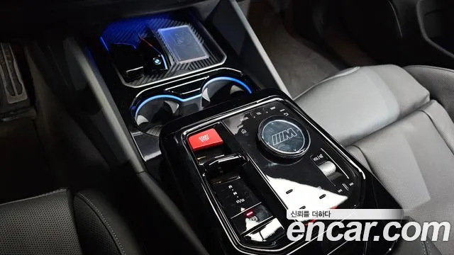 BMW M5 G90 — Фото автомобиля 9