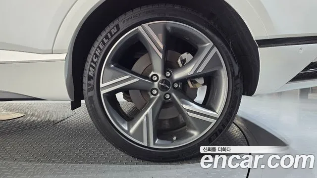 Genesis GV80 2.5T Бензин 2WD — Фото автомобиля 14