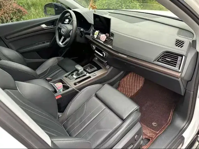 Audi Q5L — Фото автомобиля 5