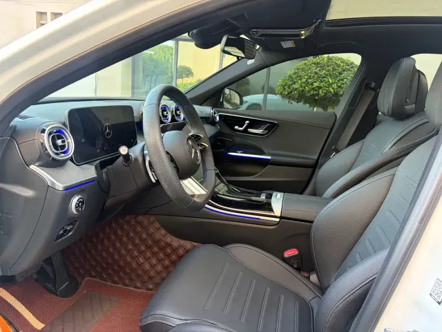 Mercedes-Benz C-Class — Фото автомобиля 6