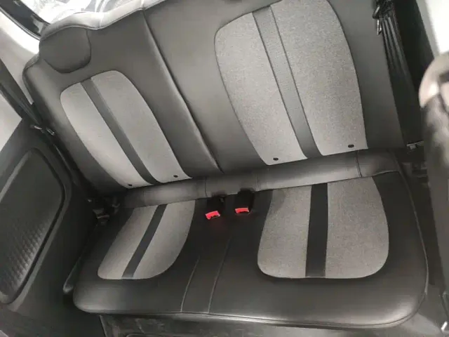 Wuling Hongguang Mini EV — Фото автомобиля 12