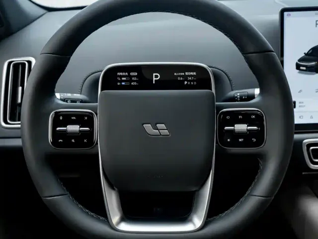 Li Auto L7 — Фото автомобиля 17