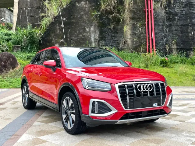 Audi Q2L — Фото автомобиля 3