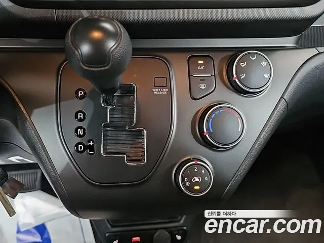 Kia RAY Новый Kia Ray Фургон — Фото автомобиля 9