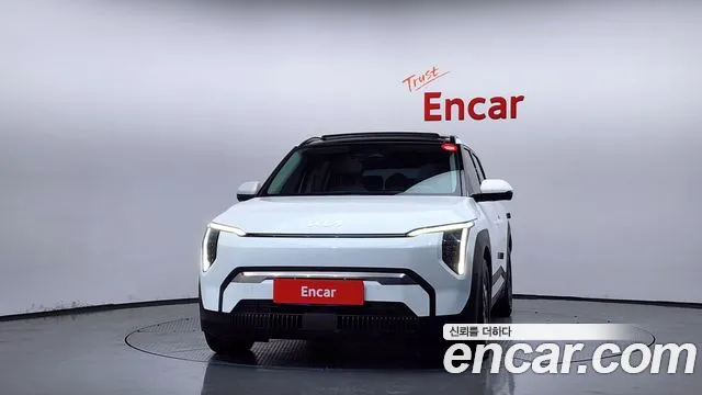 Kia EV3 — Фото автомобиля 3