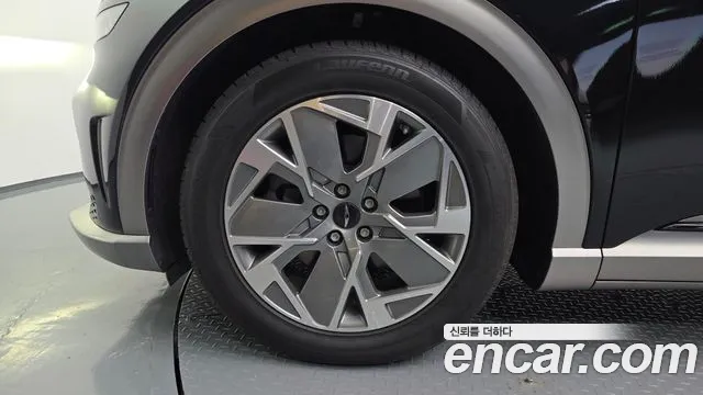 Genesis GV60 — Фото автомобиля 5