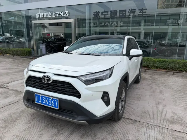 Фотография автомобиля — Toyota RAV4