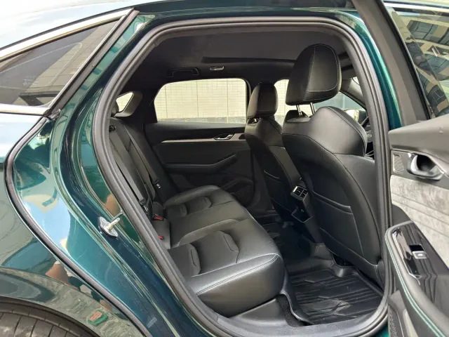 Geely Xingrui — Фото автомобиля 9