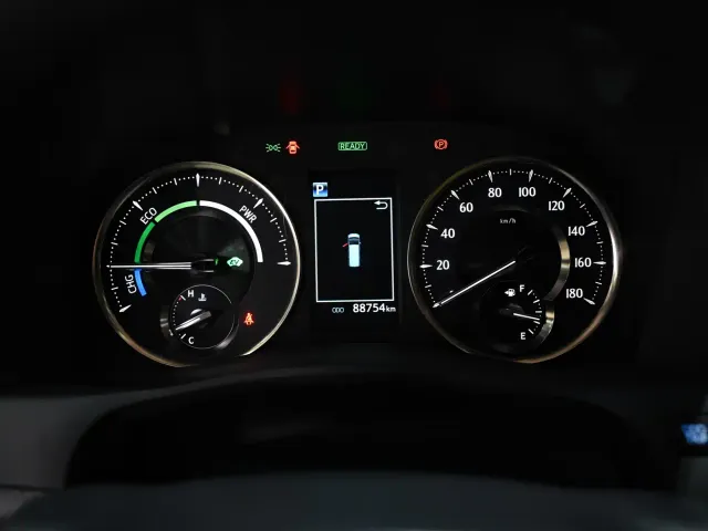 Toyota Alphard — Фото автомобиля 15