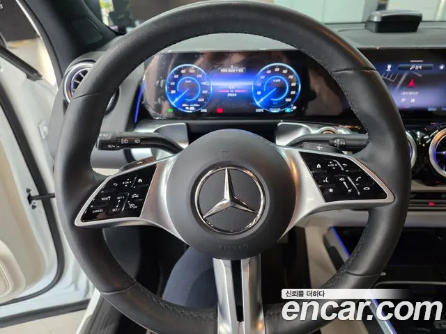 Mercedes-Benz EQB X243 — Фото автомобиля 14