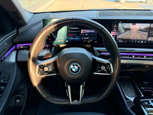BMW i5 — Фото автомобиля 15