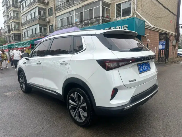 Wuling Asta — Фото автомобиля 6