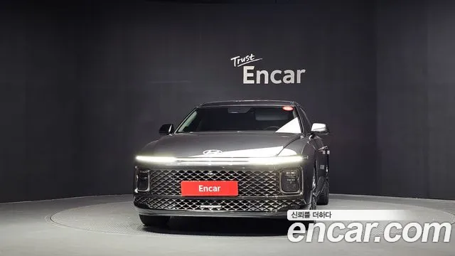 Hyundai Grandeur Grandeur (GN7) 3.5 Бензин 4WD — Фото автомобиля 3