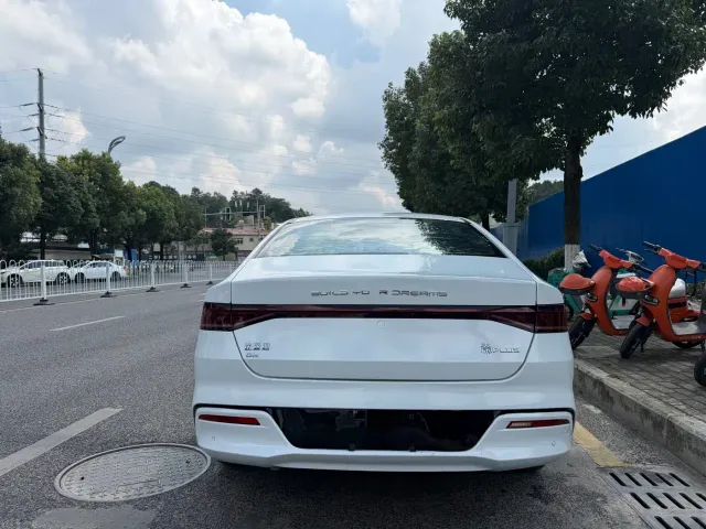 BYD Qin PLUS — Фото автомобиля 4