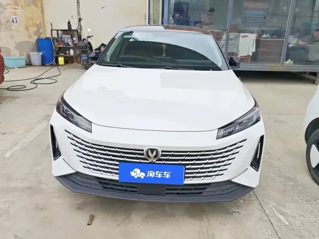 Changan Lamore — Фото автомобиля 2