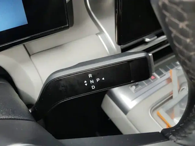 BYD FangChengBao Titanium 7 — Фото автомобиля 13