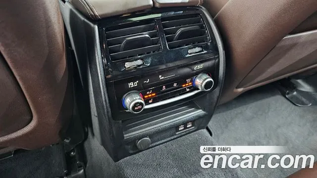 BMW 5 Series G30 — Фото автомобиля 24