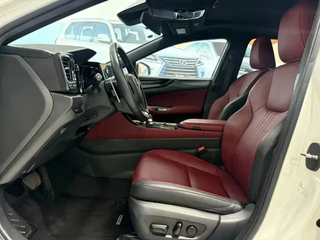 Lexus NX — Фото автомобиля 3