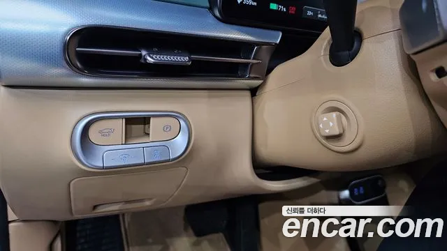 Genesis GV60 — Фото автомобиля 30