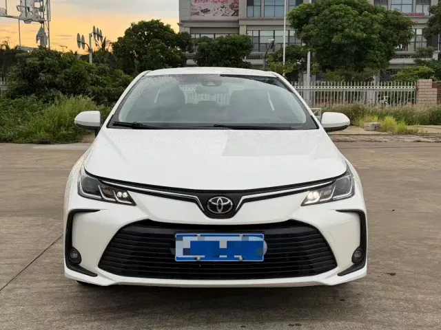 Toyota Corolla — Фото автомобиля 2
