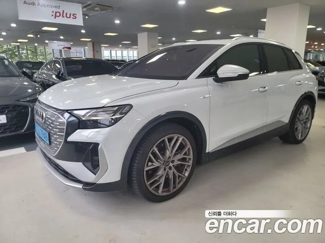 Фотография автомобиля — Audi Q4 e-tron F4