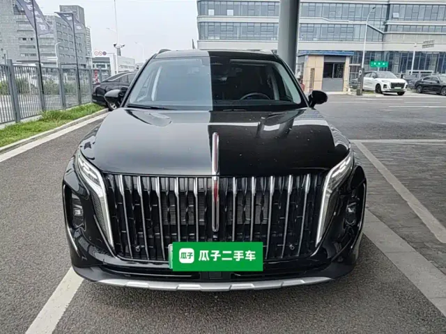 Hongqi HS7 PHEV — Фото автомобиля 4