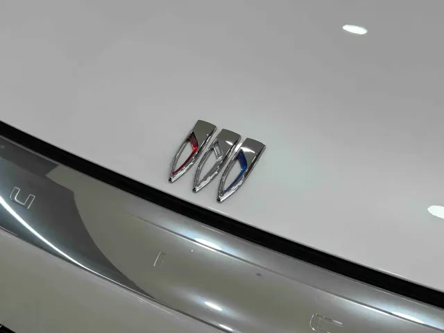 Buick Century — Фото автомобиля 23