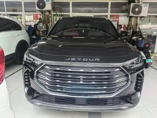 Jetour X70 Plus — Фото автомобиля 2