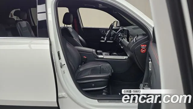 Mercedes-Benz GLB-Class — Фото автомобиля 16