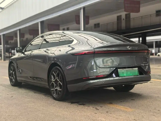 Changan Qiyuan A07 — Фото автомобиля 10