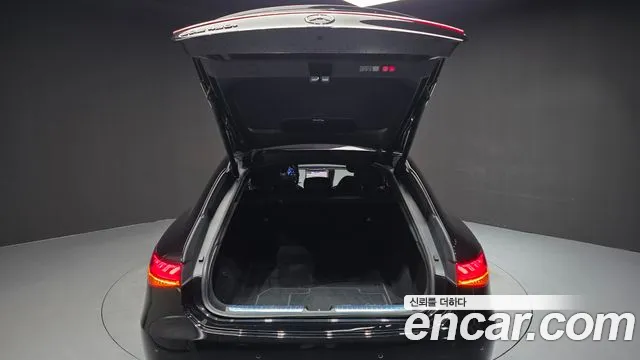 Mercedes-Benz EQS — Фото автомобиля 16
