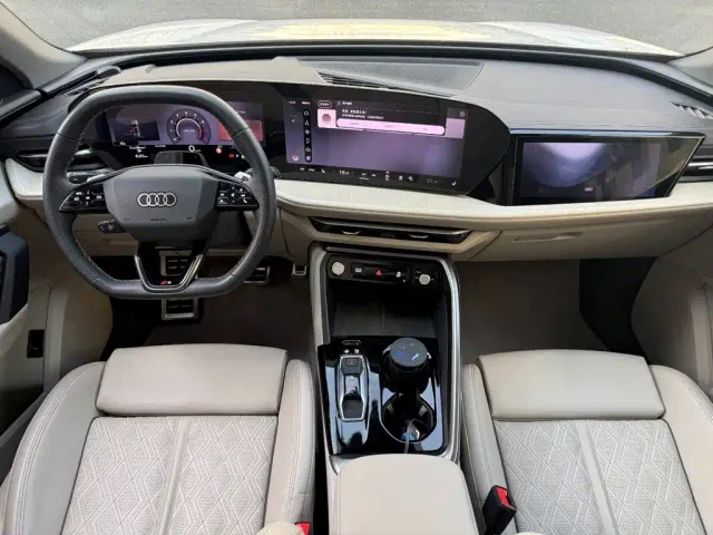 Audi Q5L — Фото автомобиля 9