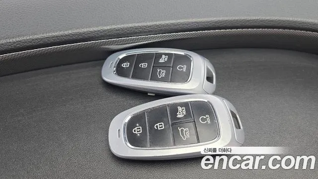 Hyundai Santafe — Фото автомобиля 14