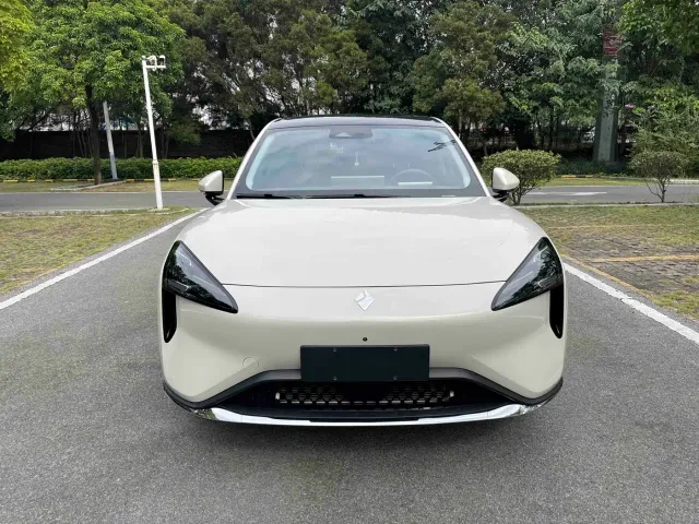 Baojun Yunhai — Фото автомобиля 2