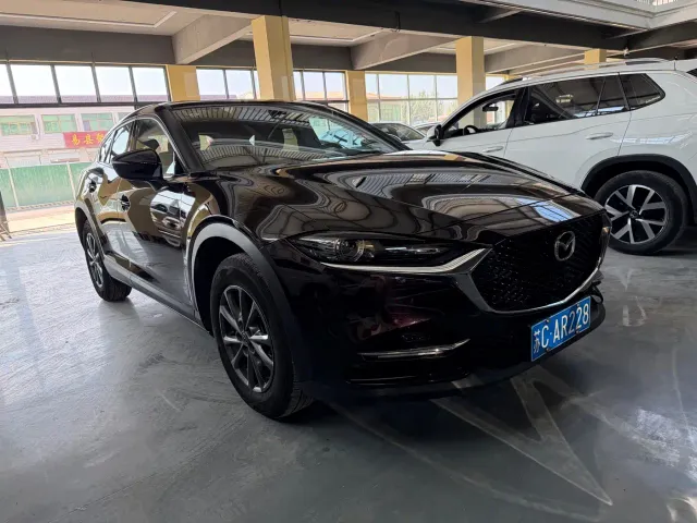 Mazda CX-4 — Фото автомобиля 2