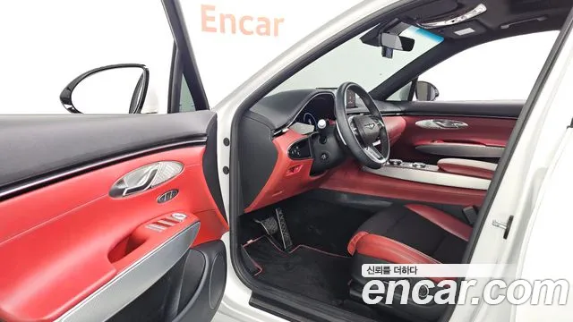 Genesis GV70 — Фото автомобиля 10