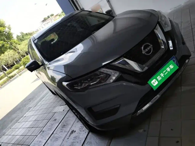 Nissan X-Trail — Фото автомобиля 3