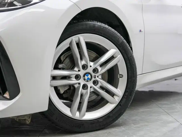 BMW 1 Series — Фото автомобиля 3