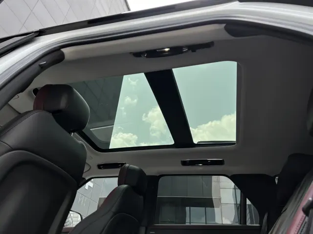 Land Rover Range Rover Sport — Фото автомобиля 19