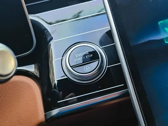 Mercedes-Benz S-Class — Фото автомобиля 28