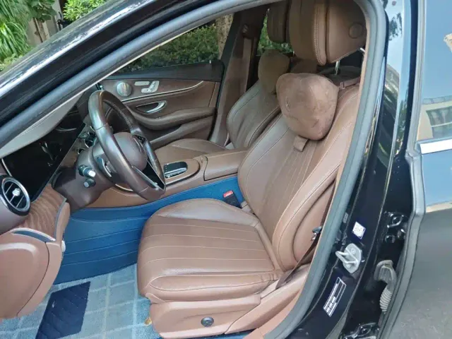 Mercedes-Benz E-Class — Фото автомобиля 16