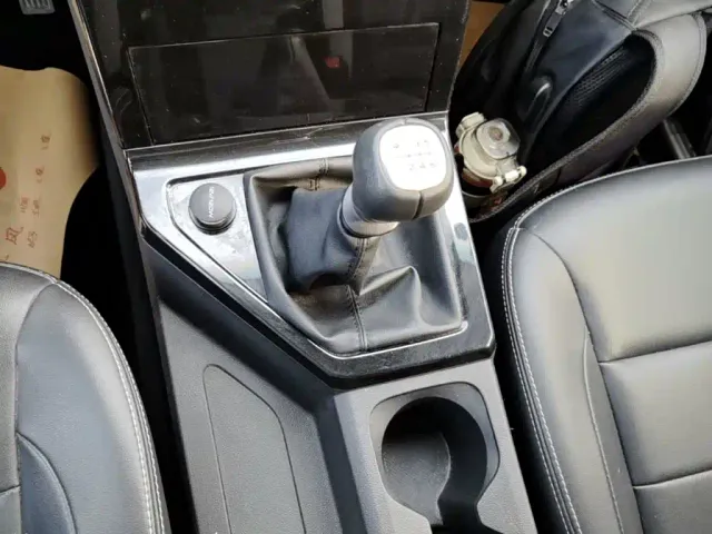 Wuling Zhengcheng — Фото автомобиля 13